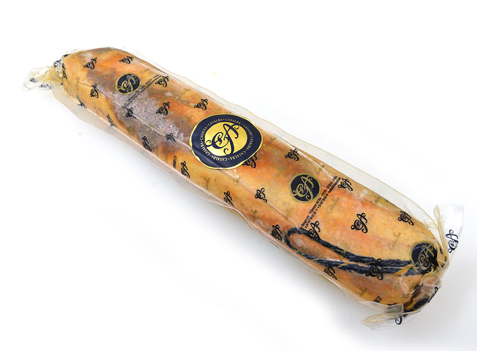 ベジョータのバラ肉ですので脂の割合がかなり多い商品です。弱火で加熱することで良質な脂が出ますので、特別感のある脂を使ったお料理にお使い頂くことが出来ます。