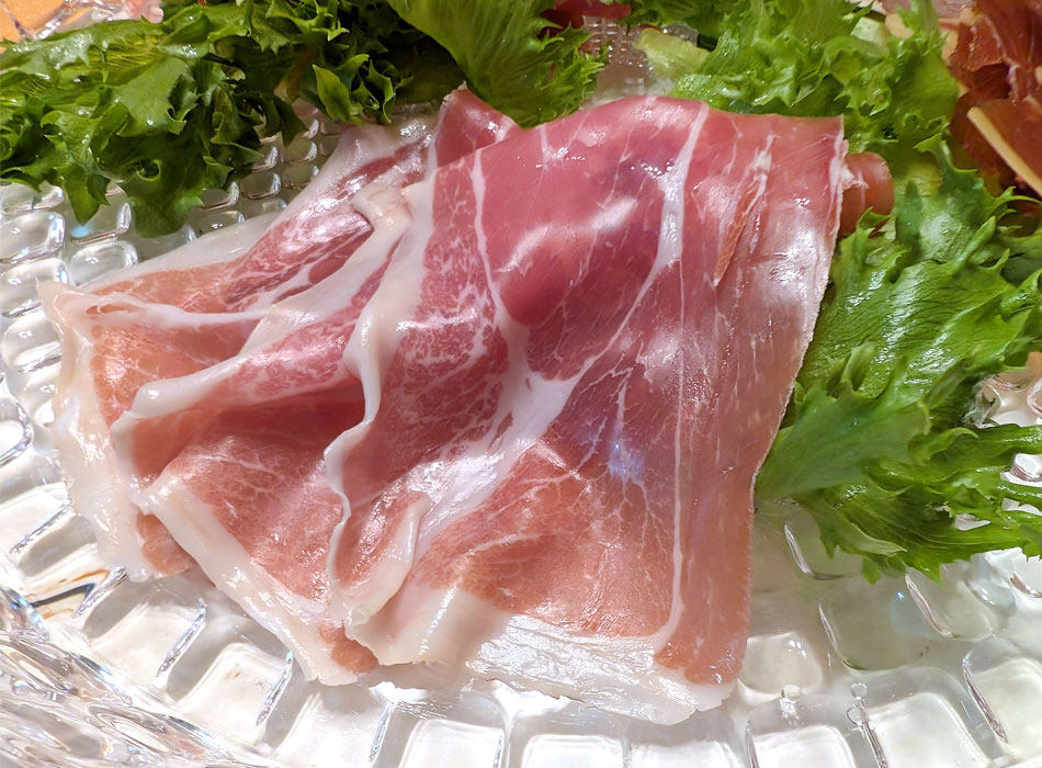 ピュアな味わいのハモンセラーノ