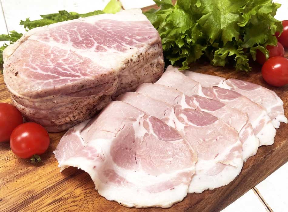 日光ひみつ豚で作った加熱タイプの白いハムです。解凍してそのまま切ってお召し上がりください。